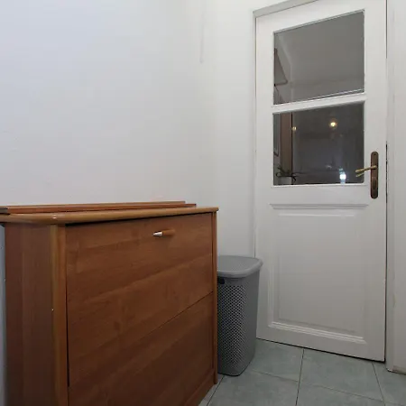 Idyllisches Direkt In Der Altstadt Von Rovinj, 5 Minuten Zum *