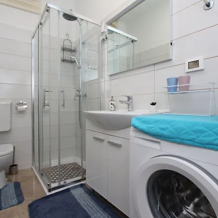 Apartmán Idyllisches Direkt In Der Altstadt Von Rovinj, 5 Minuten Zum Rovinj
