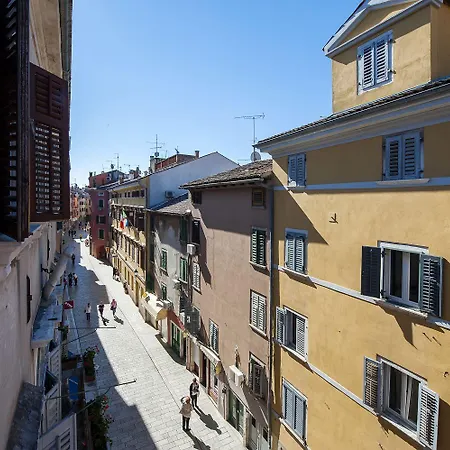 Idyllisches Direkt In Der Altstadt Von Rovinj, 5 Minuten Zum