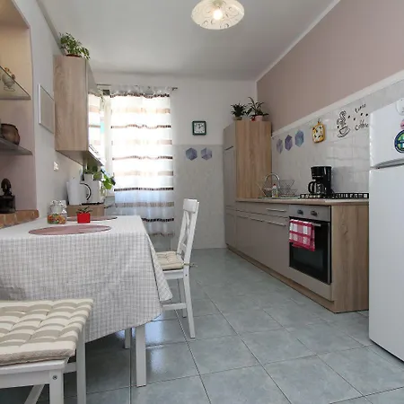 Apartmán Idyllisches Direkt In Der Altstadt Von Rovinj, 5 Minuten Zum