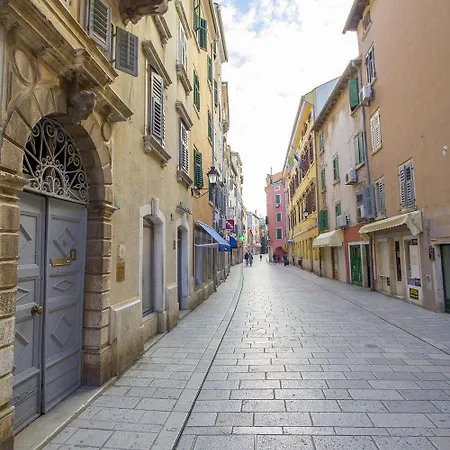 Idyllisches Direkt In Der Altstadt Von Rovinj, 5 Minuten Zum Rovinj